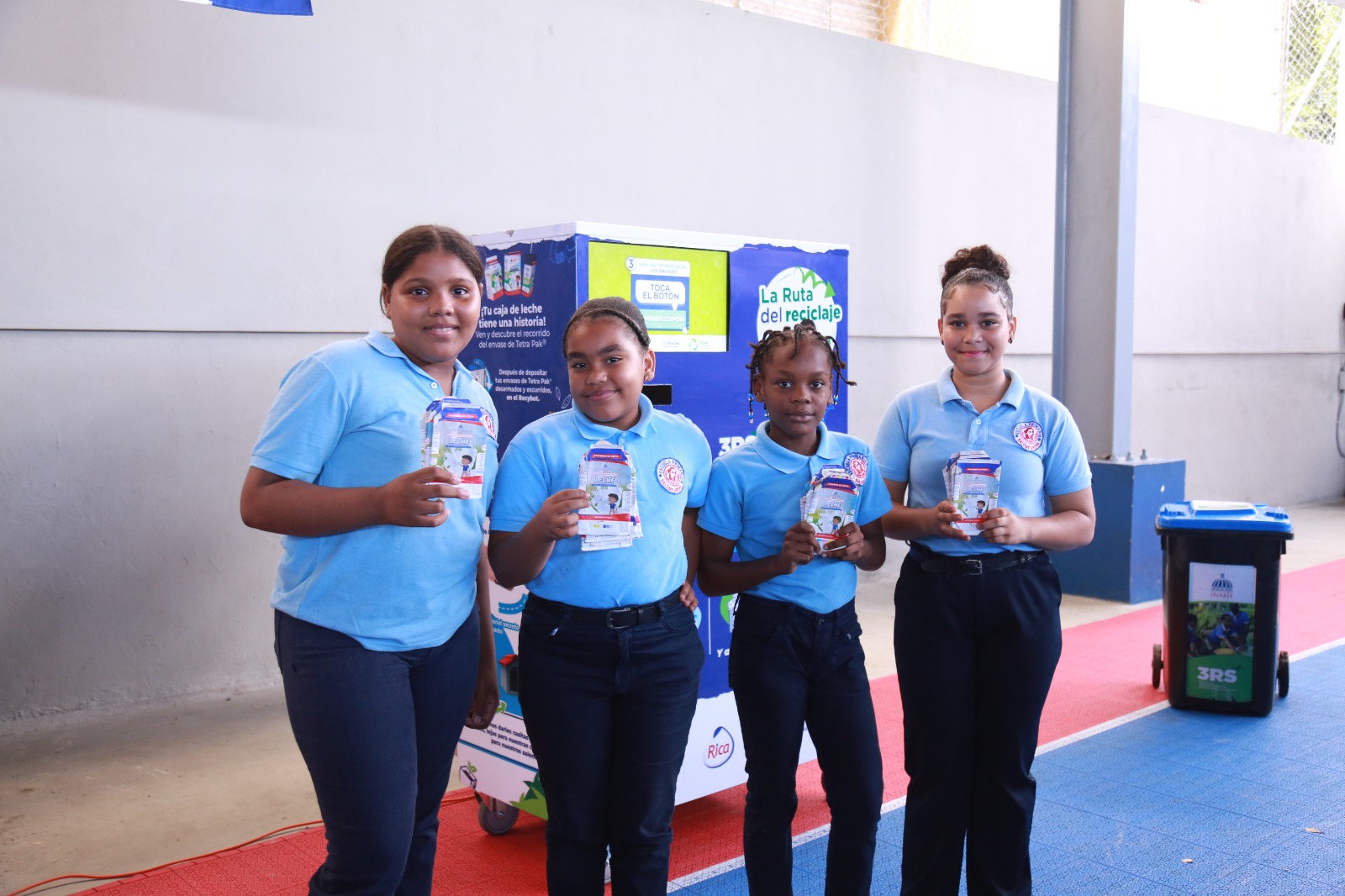 INABIE impacta 1,200 estudiantes en primera etapa de la Ruta del Reciclaje en escuelas de Santo Domingo